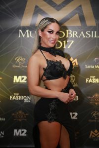 Iara Ferreira - Entrevista - Sexy Clube
